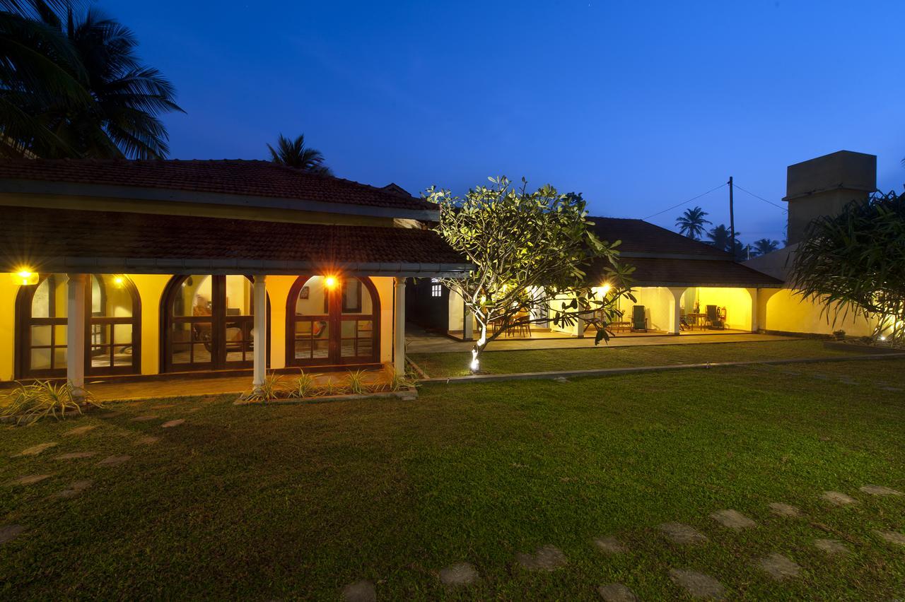 Isle Of Thalpe Acomodação com café da manhã Unawatuna Exterior foto